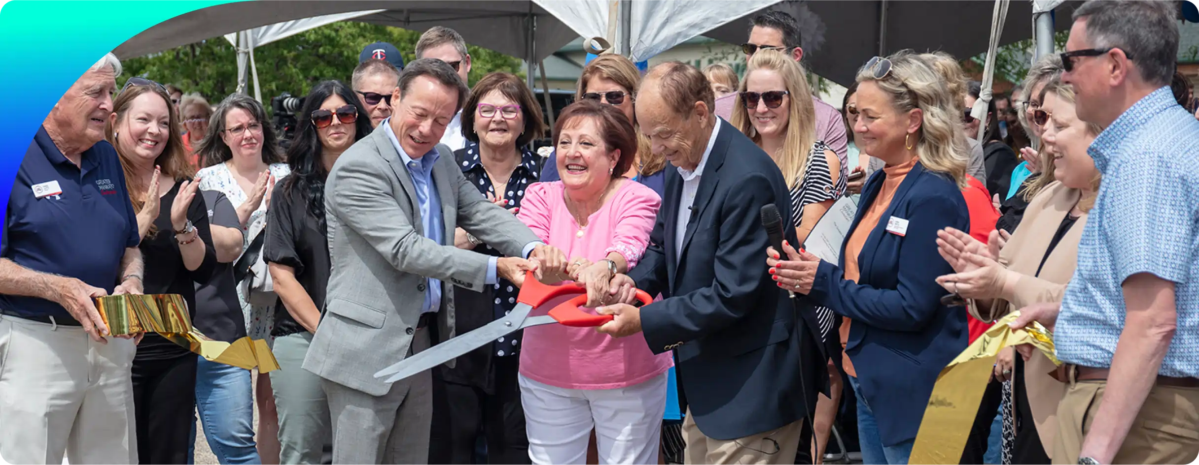 leadership-team-ribbon-cutting